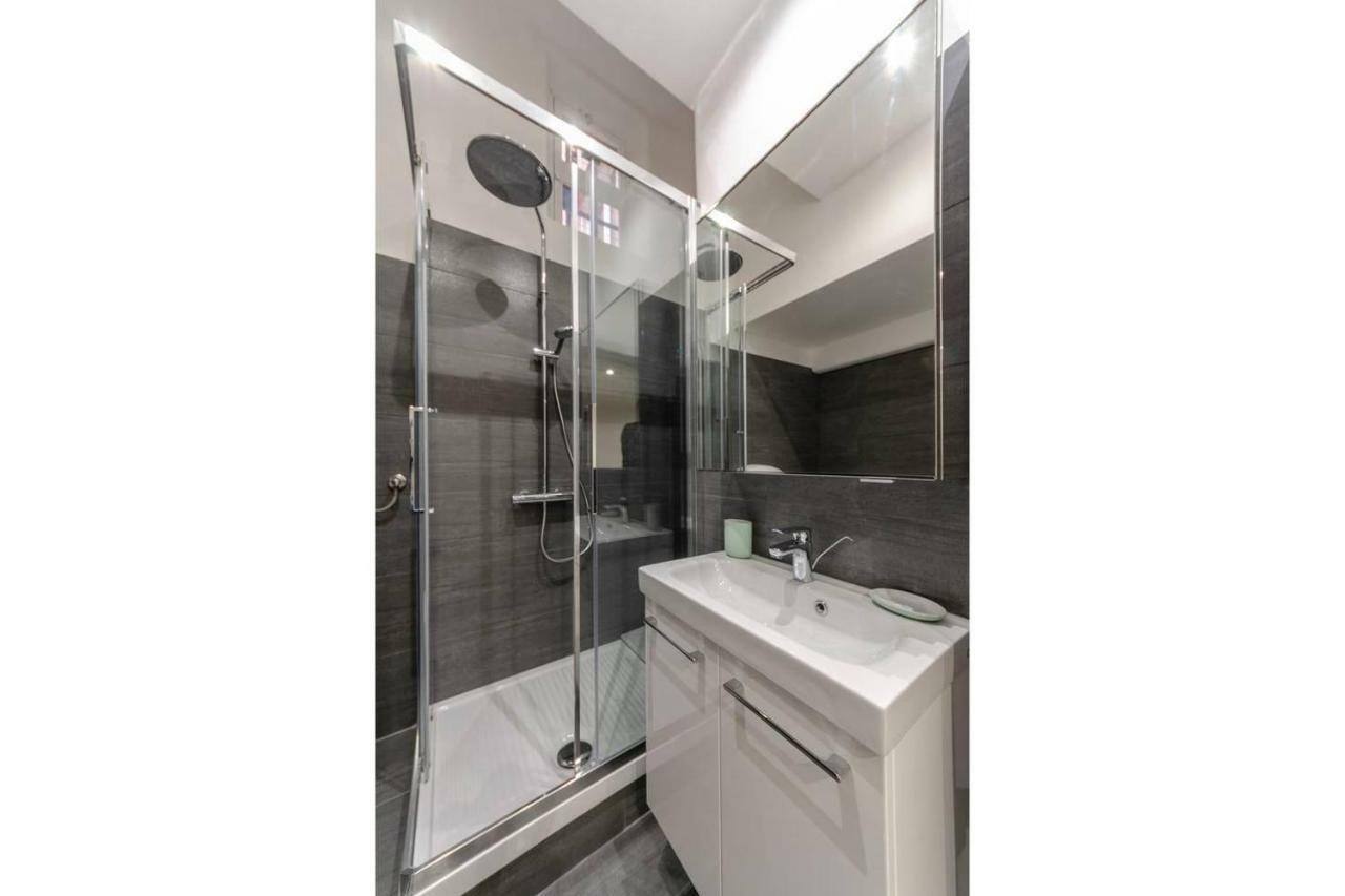 Joivy Elegant Flat For 7, In The Heart Of Genoa Apartment Exterior photo