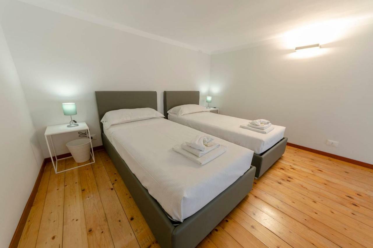 Joivy Elegant Flat For 7, In The Heart Of Genoa Apartment Exterior photo